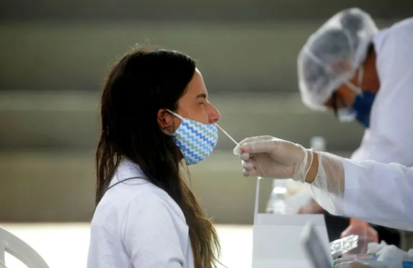 Estudo apontou um aumento de 18% nos casos de depressão e de 13% nos casos de transtornos do sono (Foto: Felipe Iruatã/Ag. A Tarde)