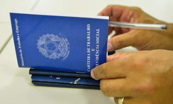 Postos de trabalhos formais diminuem no país (Foto: Marcello Casal/Agência Brasil)