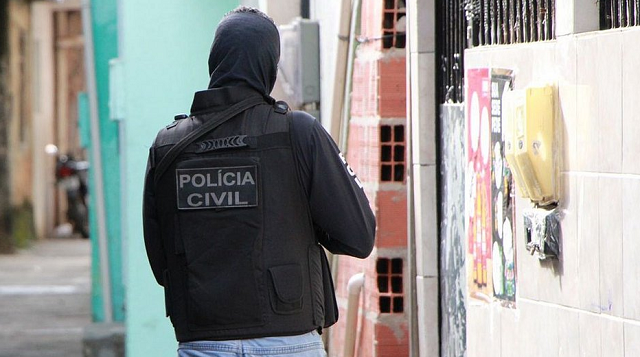 Além dos abusos, a menina e o irmão de cinco anos também sofreram agressões físicas (Foto: Ascom-PC)