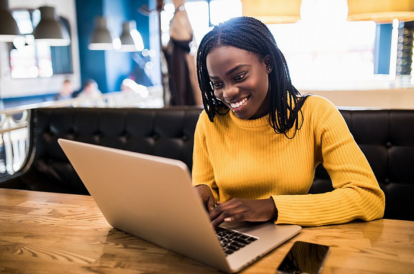 SOMOS Afro é um programa afirmativo que busca proporcionar condições de equidade e diversidade (Foto: Reprodução)