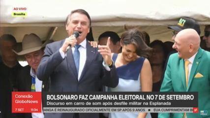 Primeira-dama, Michele Bolsonaro, visivelmente constrangida com a fala do marido - Foto: Reprodução
