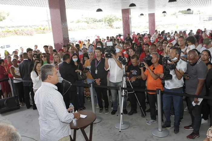 Governador Rui Costa (PT), em discurso durante a cerimônia de entrega - Foto: Divulgação