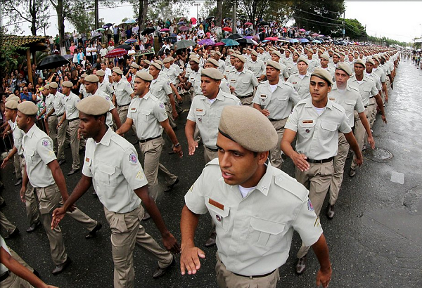 Edital com abertura de inscrições do concurso público para 2 mil vagas de soldado da Polícia Militar e outras 500 para soldado do Corpo de Bombeiros (Foto: Reprodução)