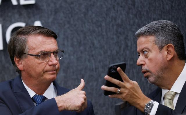 Jair Bolsonaro e Arthur Lira participam de cerimônia juntos em Brasília - Foto: Reprodução