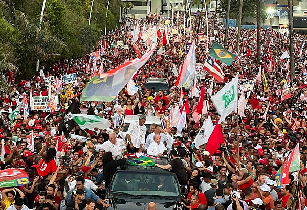 Lula ressaltou a necessidade de combater a fome e o desemprego no país (Foto: Ulisses Dumas)