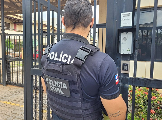Na residência do vereador, foi encontrada uma pistola Taurus calibre .40 utilizada no crime, e uma caixa com 50 munições para o mesmo porte (Foto: Divulgação/PC)