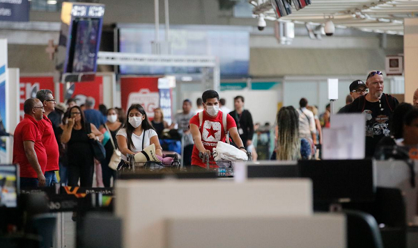 Diretor-presidente da Anvisa, Antonio Barra Torres fez um alerta para as festas de final de ano (Foto: Fernando Frazão/Agência Brasil)