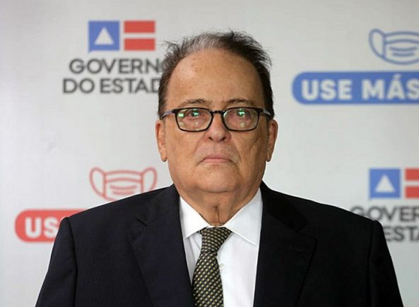 SSP-BA disse que carro dirigido pelo secretário colidiu com outro automóvel e que não houve feridos (Foto: Elói Corrêa/Divulgação/GOVBA)