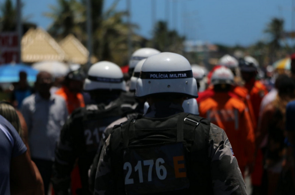 Criminosa foi conduzida para o Posto Integrado de Ondina, e alegou que brigou com a militar, no bairro dos Barris, em Salvador (Foto: Divulgação/SSP-BA)