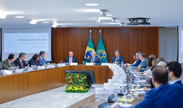Presidente Lula em reunião ministerial em Brasília (Foto: Ricardo Stuckert)