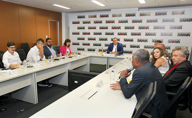 O anúncio das medidas foi feito nesta sexta-feira (14), na ocasião, o governador em exercício Geraldo Júnior reuniu secretários de Estado e dirigentes de órgãos estaduais Queirós (Foto: Antonio Queirós/GOVBA)