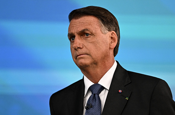 Bolsonaro foi alvo de mandado de busca e apreensão da PF (Foto: MAURO PIMENTEL/AFP)