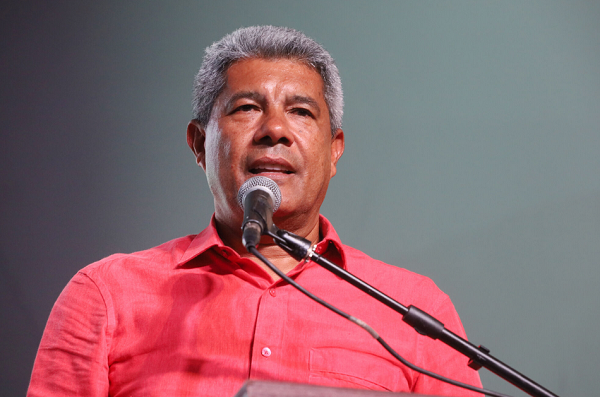 Governador participou de evento de filiação do deputado federal Ronaldo Carletto no Avante, neste sábado, 13 (Foto: Mateus Pereira/GOVBA)