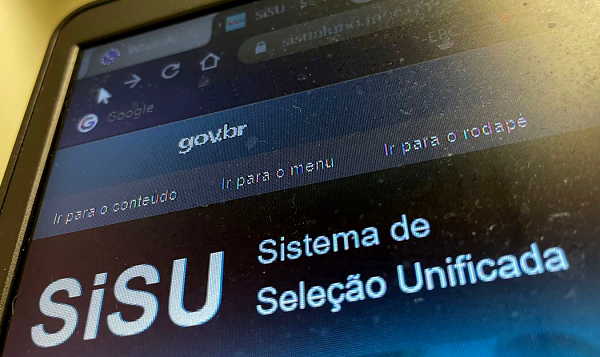 Programa vai oferecer 51.277 vagas, em 1.666 cursos, de 65 instituições de educação superior (Foto: Juca Varella/Agência Brasil)