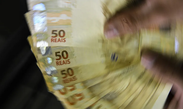 Primeira fase do programa possibilitou a limpeza de nomes e renegociação de dívidas de até R$ 20 mil (Foto: Marcello Casal Jr/Agência Brasil)