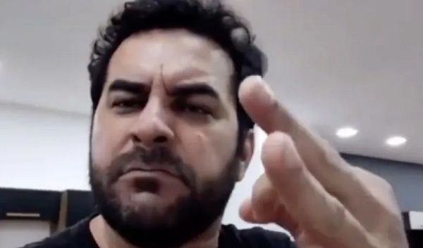 'Esse Paulo Guedes tinha que ser preso', disse Jackson Villar no vídeo (Foto: Reprodução/Tiktok)