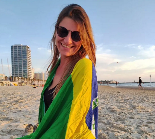 A brasileira-israelense Karla Stelzer Mendes tinha 41 anos (Foto: Reprodução)
