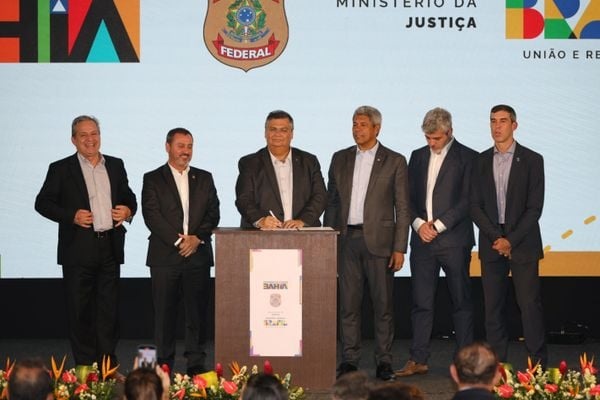 Ministério da Justiça e Governo da Bahia formalizaram atos e investimentos para combater crime organizado. Crédito: Mateus Pereira - GOVBA