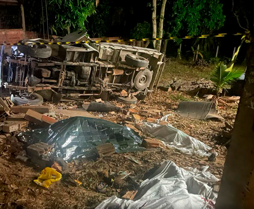 Sete pessoas ficaram feridas (Foto: Reprodução)