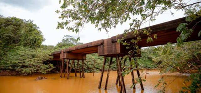Ponte da Barragem Santa Helena, localizada na divisa entre Camaçari e Dias d’Ávila (Foto: Tiago Pacheco)