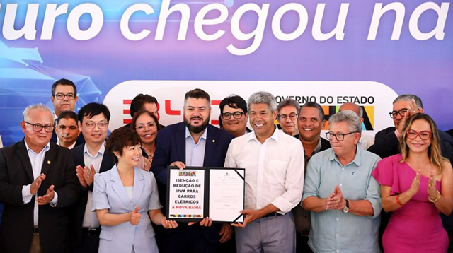Jerônimo Rodrigues também autorizou a obra de recuperação da ponte sobre o Rio Jacuípe (Foto: Bnews/Divulgação Mateus Pereira/GOVBA)