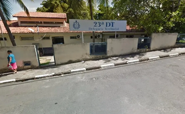 23ª Delegacia Territorial (DT) de Lauro de Freitas, na Região Metropolitana de Salvador (Foto: Reprodução/Google Street View)