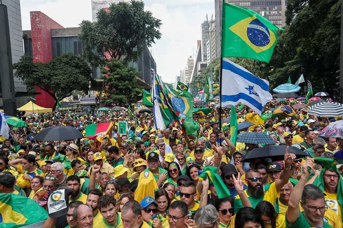 Apoiadores de Bolsonaro ocupam avenida em ato convocado pelo ex- presidente - Divulgação 