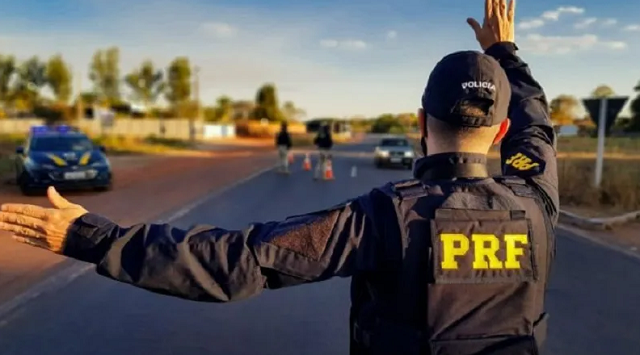 Na Bahia, a PRF mobilizou todo o efetivo que está no monitoramento e fiscalização (Foto: PRF/Divulgação)