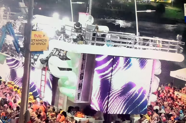 Trio da cantora Ivete Sangalo quase tomba em carnaval de Salvador e assusta foliões (Foto: Reprodução/Redes Sociais)