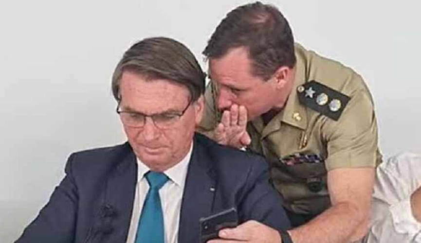 Ex-ajudante de ordens de Bolsonaro foi ouvido após ex-comandante do Exército, Freire Gomes, depor na semana passada - Foto: Divulgação