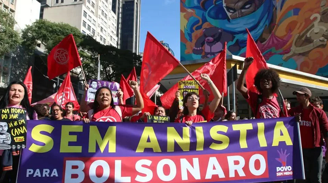 Manifestação contra a anistia para Bolsonaro (Frente Povo Sem Medo) (Foto: Rovena Rosa/Agência Brasil)