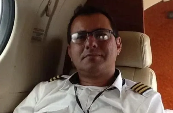 Piloto identificado como Jairo Souza, de 53 anos (Foto: Redes Sociais)
