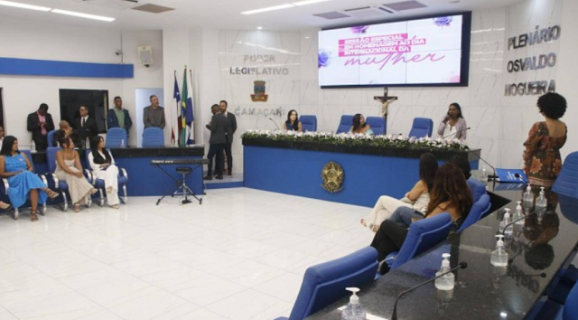 Sessão Especial em homenagem ao Dia Internacional da Mulher, realizada pela Câmara de Camaçari (Foto: Reprodução/Câmara de Camaçari)