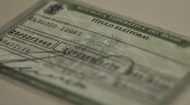 Segundo o TSE, de janeiro a março de 2024, mais de 1 milhão de pessoas tiraram o título de eleitor (Foto: Reprodução)