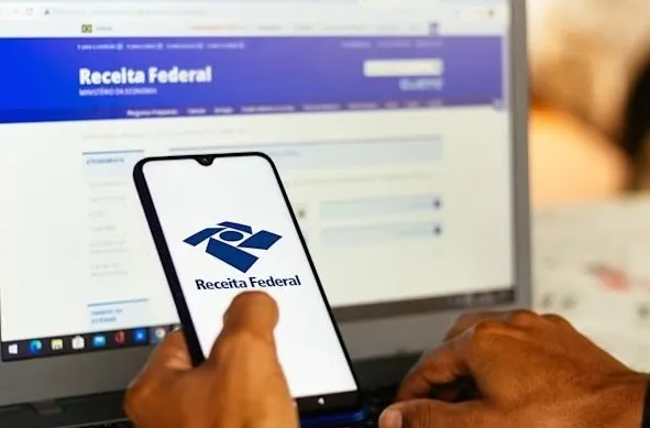 Caso a declaração não seja feita, o contribuinte terá que pagar uma multa mínima de R$ 165,74 (Foto: Arquivo/Agência Brasil)