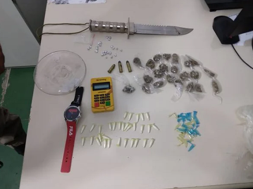 Material apreendido em Barra do Pojuca (Foto: Divulgação)