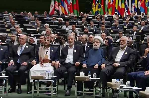 Eles participaram da cerimônia de posse do novo presidente do Irã, Masud Pezeshkian (Foto: Reprodução/Press TV)