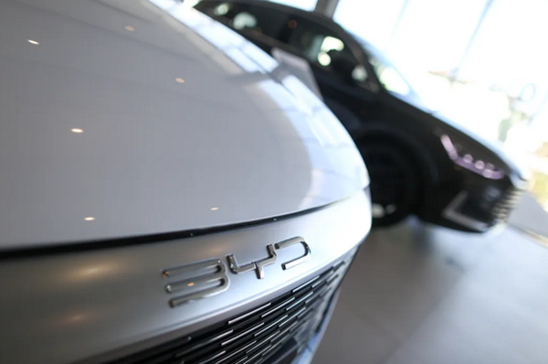 Song Pro, o sedã King e os elétricos Dolphin Mini e Dolphin, além da picape híbrida Shark, são modelos que serão produzidos em Camaçari (Foto: Raphael Muller/Ag. A TARDE)
