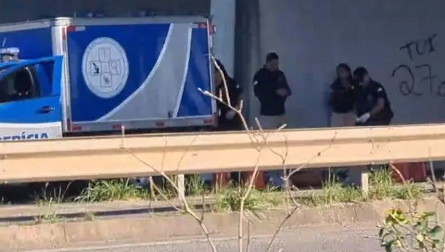 Corpo foi removido pelo Departamento de Polícia Técnica (DPT), para o IML de Camaçari (Foto: Reprodução)