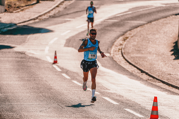Premiação para os competidores ultrapassa R$ 8 mil, além de troféus e brindes, sendo distribuída entre as categorias masculina e feminina (Foto: Divulgação)