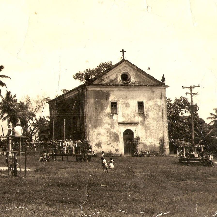 A Igreja do Divino Espírito Santo, em Abrantes, Camaçari, é uma das mais antigas do Brasil. Sua primeira edificação é datada de 1558, quando da fundação da Aldeia do Divino Espírito Santo pelos jesuítas - Divulgação