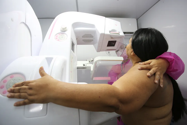 Campanha reforça a importância do diagnóstico precoce (Foto: Olga Leiria/AG. A TARDE)