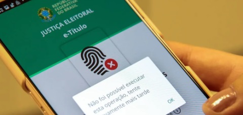 Versão digital do título de eleitor, obtida por meio do aplicativo, substitui a necessidade de apresentar documento físico na hora do votoFoto: Marcello Casal Jr/Agência Brasil