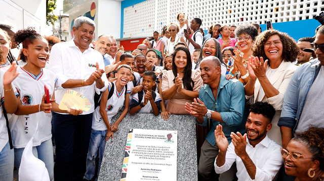 Governador Jerônimo Rodrigues regulamentou a Lei Moa do Katendê, de salvaguarda da capoeira, lançou o projeto Capoeira nas Escolas e entre outras ações (Foto: Divulgação)