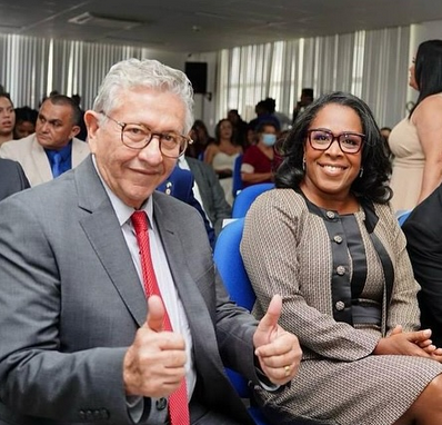 Prefeito eleito de Camaçari, Luiz Caetano (PT), e sua vice, Pastora Déa (PSB) (Foto: Reprodução/Rede Social)