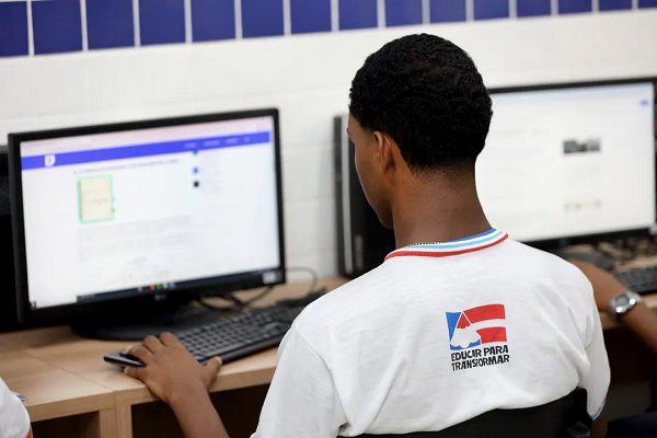 Cadastro prévio dever ser feito no site ou no aplicativo (Foto: Foto: Mateus Pereira/GOVBA)