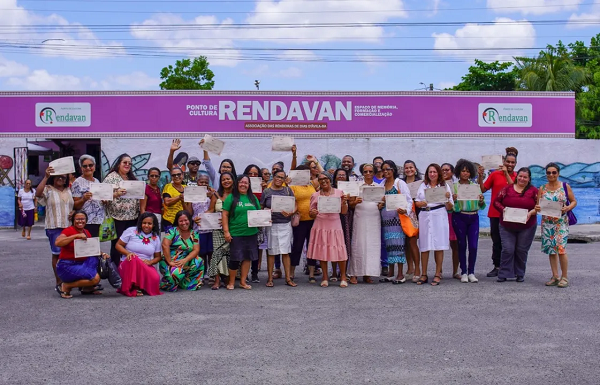 Projetos oferecidos eram voltados para moda, empreendedorismo e reciclagem (Foto: Divulgação)