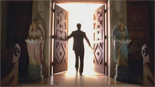 A Bíblia nos dá um exemplo da necessidade de excomunhão em uma igreja local, como na igreja na cidade de Corinto (1 Coríntios 5:1-13), mas leia o texto - Ilustração Google