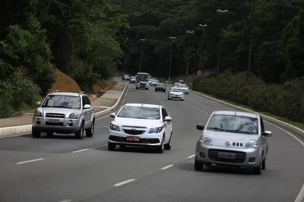 Desconto é também substancial para quem deixar para fazer a quitação integral do IPVA na primeira cota do parcelamento (Foto: Joá Souza/Ag. A TARDE)