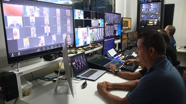 Com a aprovação, o projeto agora segue para sanção do prefeito Luiz Caetano. A Sessão foi virtual. (Foto: Câmara)